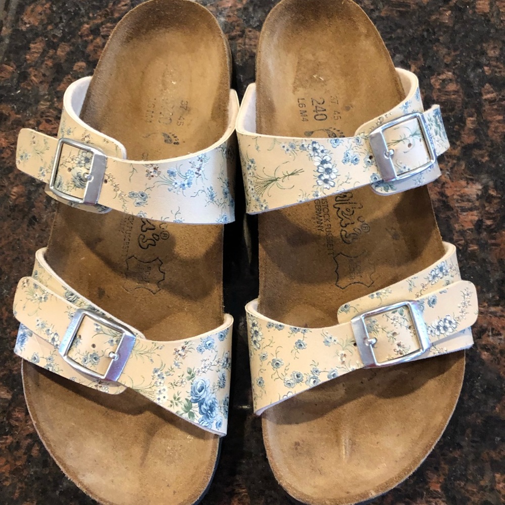 SOLD Birkenstock sandals